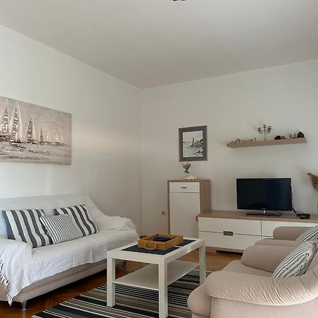 Holiday Home Villa Emma Debeljak Екстериор снимка