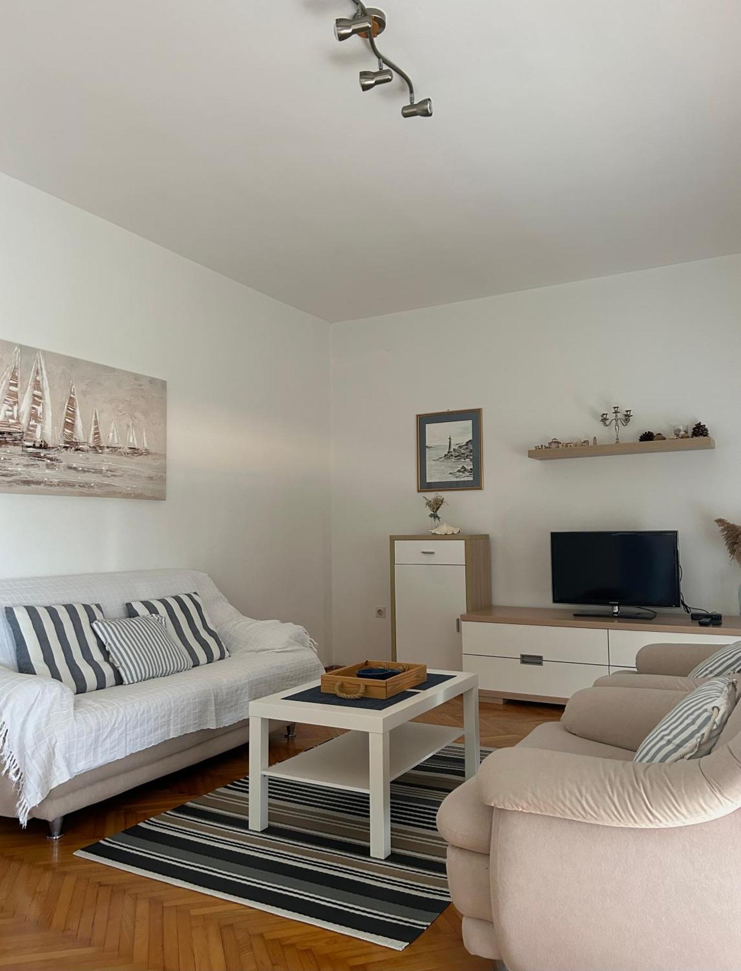 Holiday Home Villa Emma Debeljak Екстериор снимка