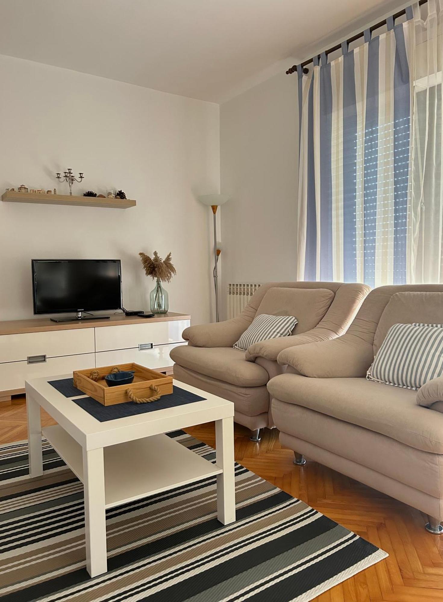 Holiday Home Villa Emma Debeljak Екстериор снимка