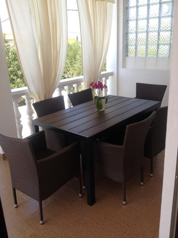 Holiday Home Villa Emma Debeljak Екстериор снимка