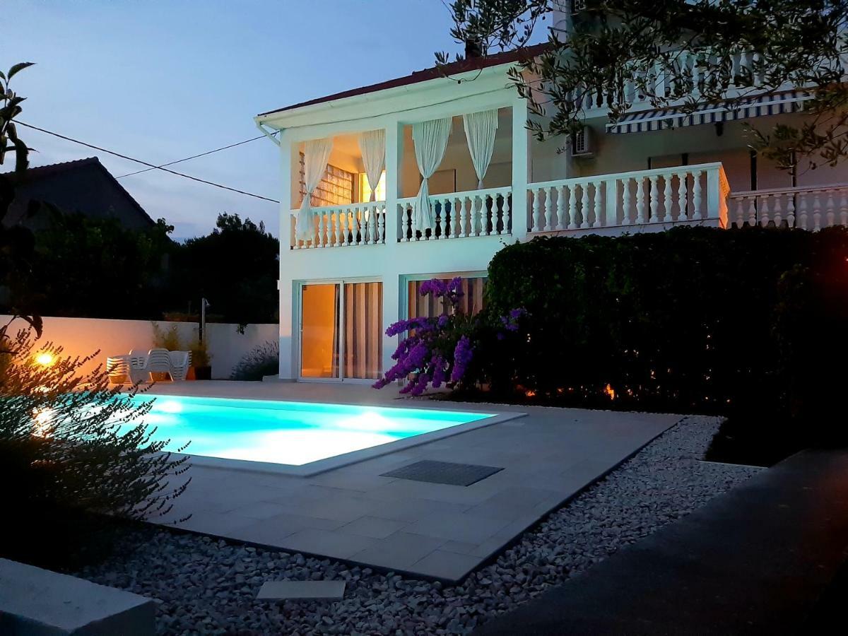 Holiday Home Villa Emma Debeljak Екстериор снимка